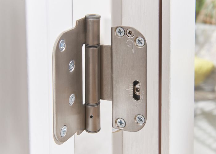 Hoạt động của bản lề cửa chống cháy