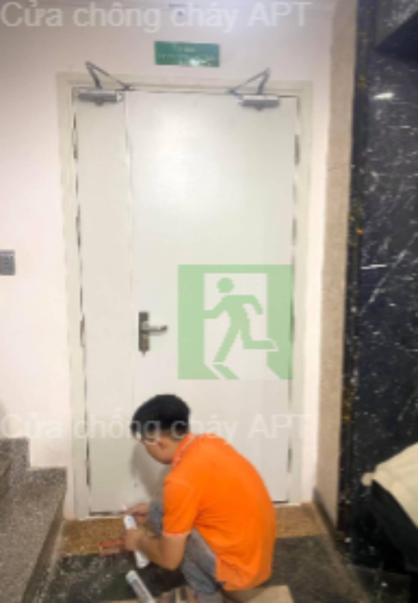 thi công lắp cửa chống cháy